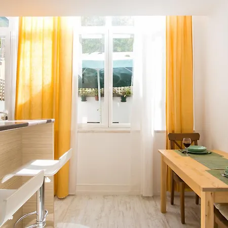 Altido Charming Patio Apartament